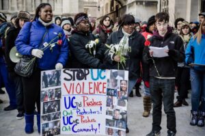 Violence in Chicago – in five shocking stats – BBC