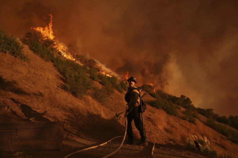 Wildfires have ravaged the LA area for a week. Is there an end in sight? – USA Today