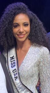 Cheslie Kryst remembered by Miss USA and ‘Extra’: ‘She lit up every room she entered’ – Los Angeles Times