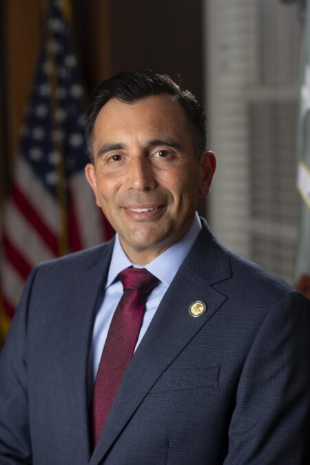 Column: U.S. Atty. E. Martin Estrada steps down, looks back at his ‘labor of love’ – Los Angeles Times