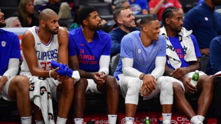 France Basketball Legend Announces Plan to Retire – Sports Illustrated