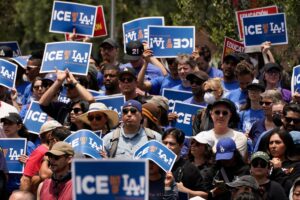 How Labor Unions Came to Define the L.A. Immigration Protests – The New York Times