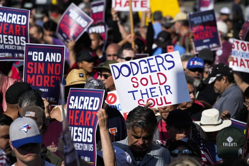 Fight erupts at anti-Pride Day protest outside L.A. school where trans teacher’s flag was burned – Los Angeles Times