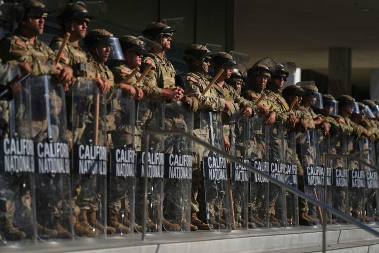 About 200 Marines begin Los Angeles deployment at Westwood Federal Building – CBS News