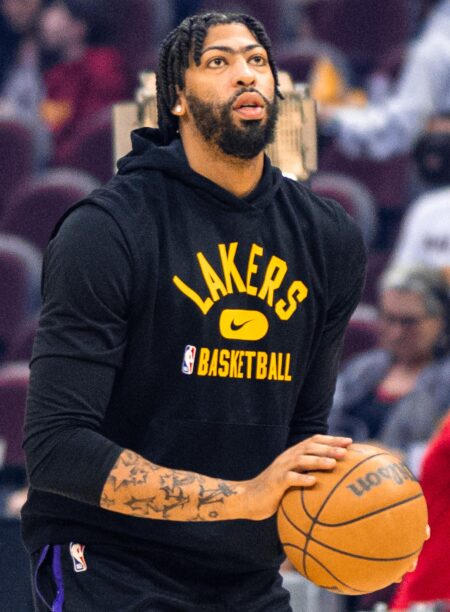 Anthony Davis, Luka Doncic trade debate sparks again after controversial list – Sports Illustrated