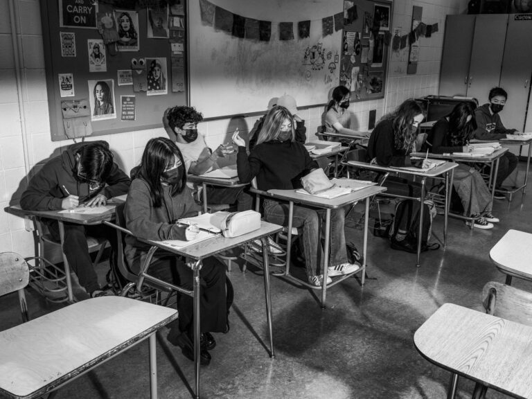 ‘They can’t silence us.’ Instagram accounts recount racism at L.A.’s elite private schools – Los Angeles Times