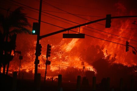 Los Angeles fires highlight risk of ‘uninsurable future,’ experts say – ABC News
