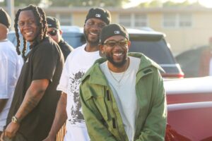 Compton businesses say they lost thousands over Kendrick Lamar video shoot – Los Angeles Times