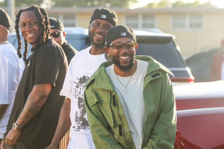 Compton businesses say they lost thousands over Kendrick Lamar video shoot – Los Angeles Times