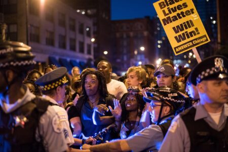 Trump vows to end crime in ‘most dangerous city’ Chicago – hazard-herald.com