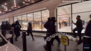 Downtown L.A. businesses looted overnight; anti-ICE protests expected to continue Monday – KTLA
