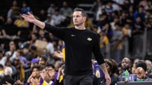 Lakers’ JJ Redick Reveals 2 Key Areas Where He’s Grown as Head Coach – Sports Illustrated