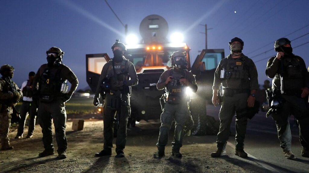 Chicago Braces for Trump’s Immigration Crackdown – The New York Times