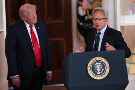 Trump’s unusual deal with Nvidia and AMD sparks concerns, legal questions – Los Angeles Times
