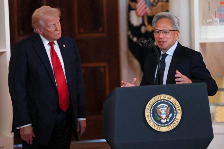 Trump’s unusual deal with Nvidia and AMD sparks concerns, legal questions – Los Angeles Times