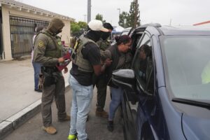 ICE raids across L.A. spark backlash; Trump officials vow to continue operations – Los Angeles Times