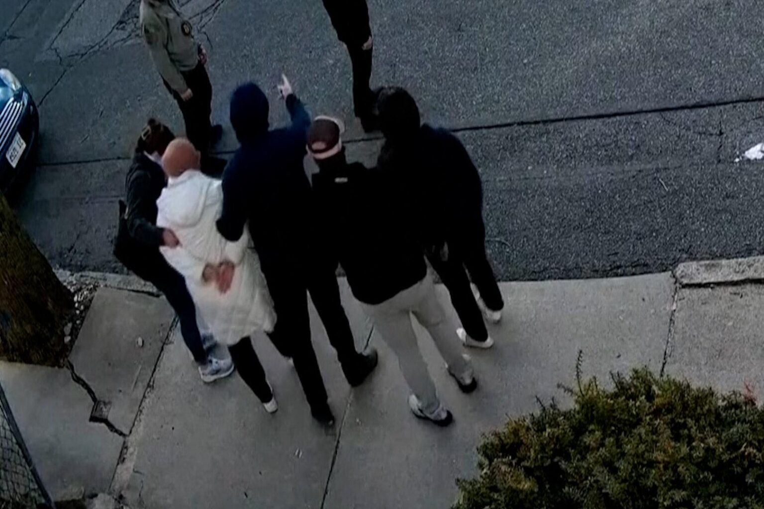 L.A. Student Claims Immigration Agents Boasted About Earning $1,500 Per Arrest L.A. student seized by immigration agents alleges they bragged of $1,500 arrest payment – Los Angeles Times