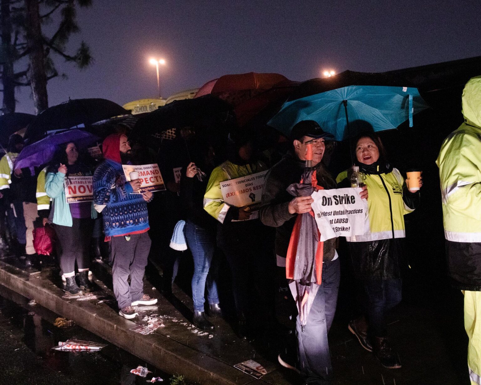 L.A. Schools Strike Day 2: Economic Inequality Is Backdrop of Walkout (Published 2023) – The New York Times
