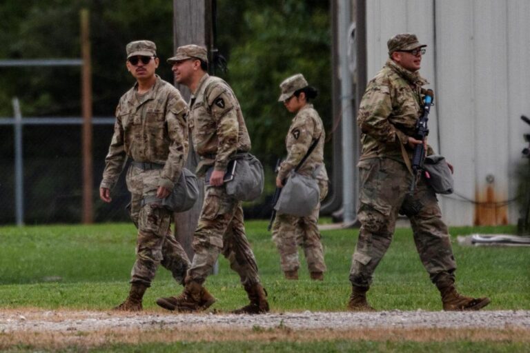 Texas Troops Deployed to Chicago as Trump Considers Emergency Powers Texas Troops Head to Chicago as Trump Weighs Use of Emergency Powers – The New York Times