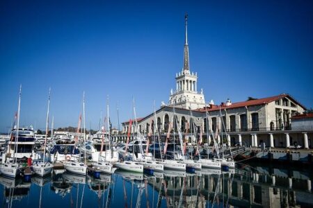 Busiest US Seaport Faces Major Impact from 145% China Tariffs, Concerns Grow Busiest US seaport takes hit from 145% China tariffs, worries remain – Reuters