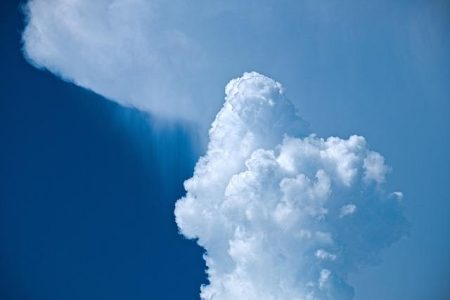 Trump’s threats of intervention jolt allies and foes alike – Los Angeles Times