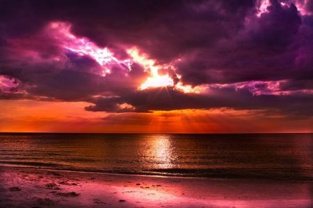 Secretary of Defense Pete Hegseth tours Long Beach rocket factory – Los Angeles Times