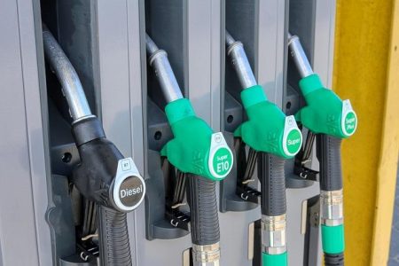 California gas is pricey already. The Iran war could cost you even more – Los Angeles Times