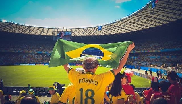 Here are some engaging alternatives:
1. World Cup fever grips Los Angeles as USA prepares to face Paraguay amid political tensions
2. Fans flood L.A. for USA vs Paraguay — soccer passion outshines political divisions
3. L.A. erupts for the USA–Paragu USA vs Paraguay: World Cup fever grips Los Angeles despite Trump policies – Al Jazeera